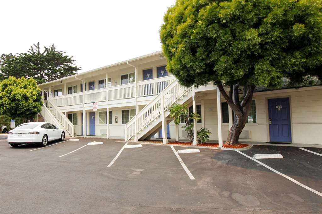 Fisherman'S Cove Inn Monterey Exterior photo